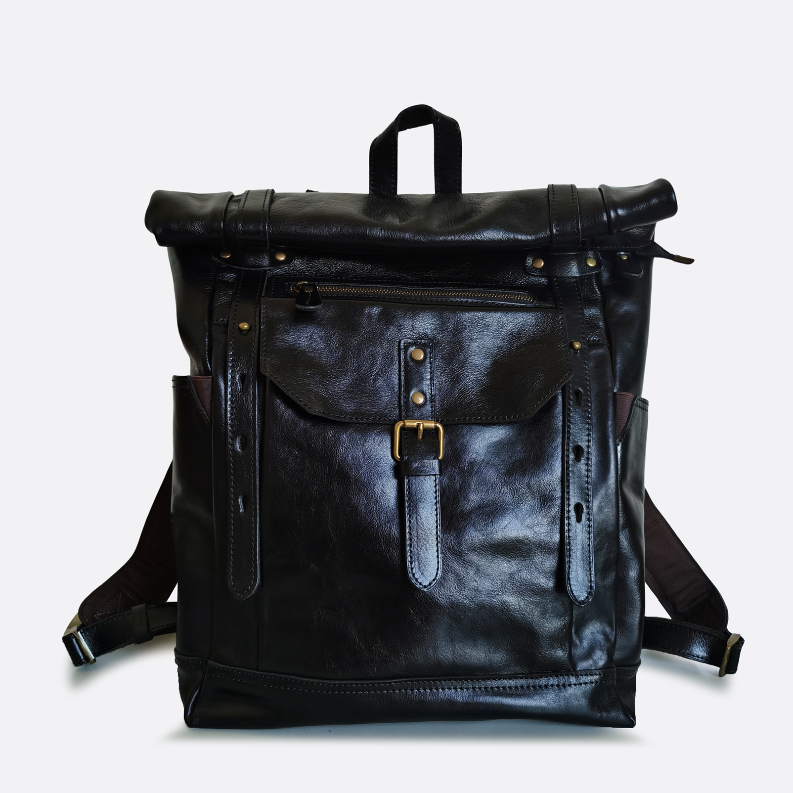 black leather roll top backpack Men's genuine cowhide leather roll top backpack-Torba design by (Singapore)  Nameless leather goods