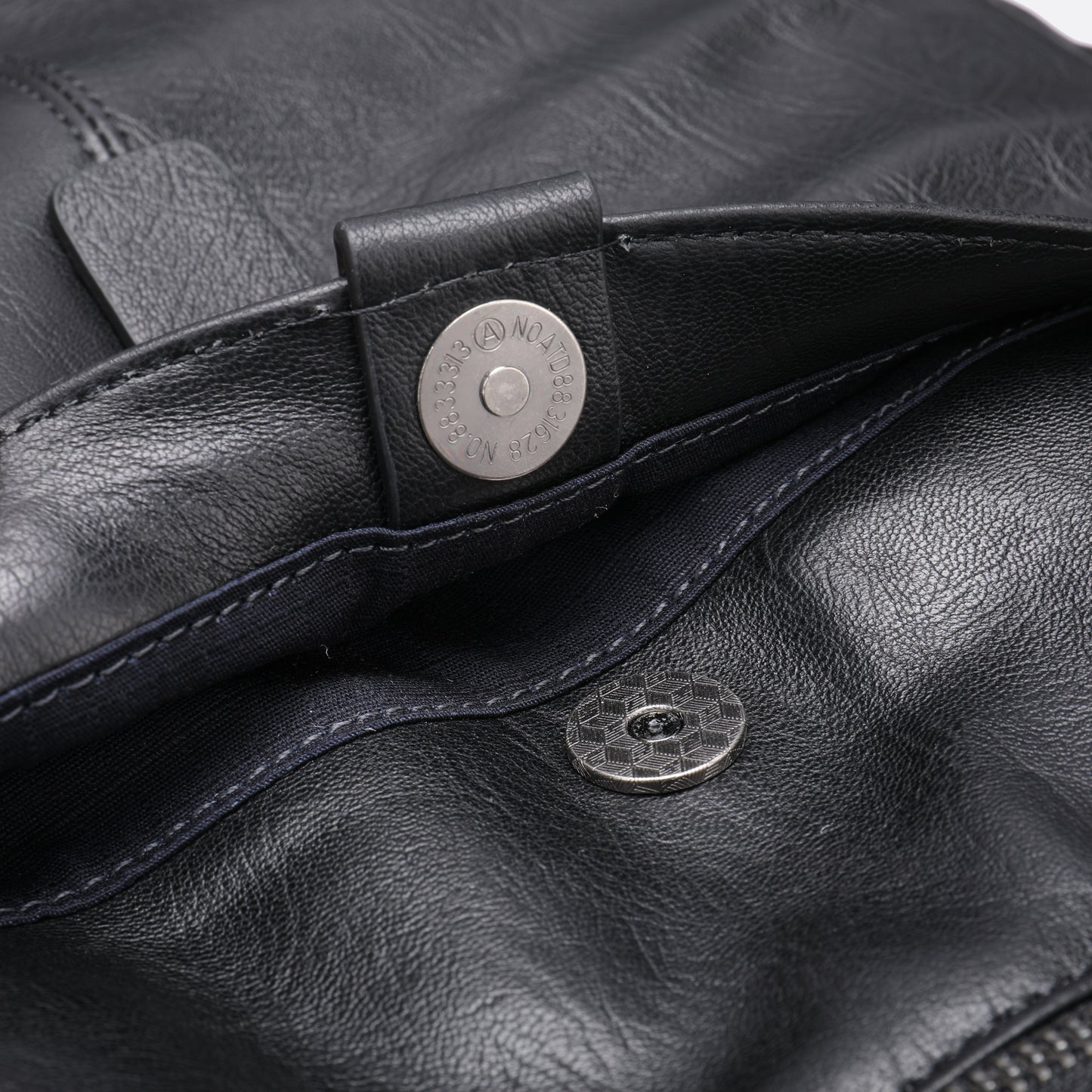 Snap V2 design genuine cowhide leather backpack