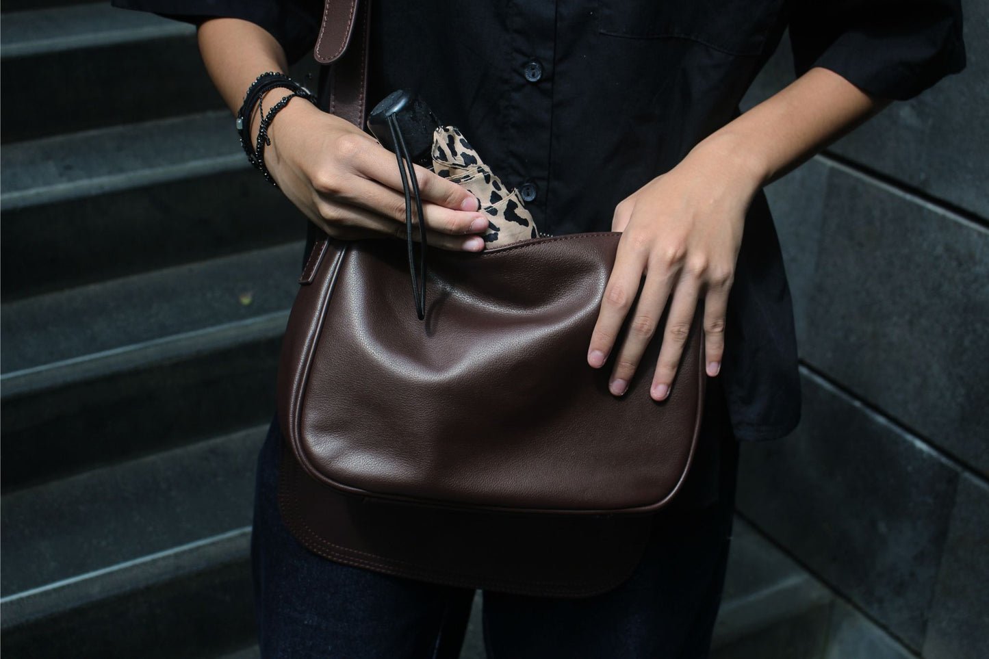 Satchel messenger V3 genuine cowhide leather sling bag