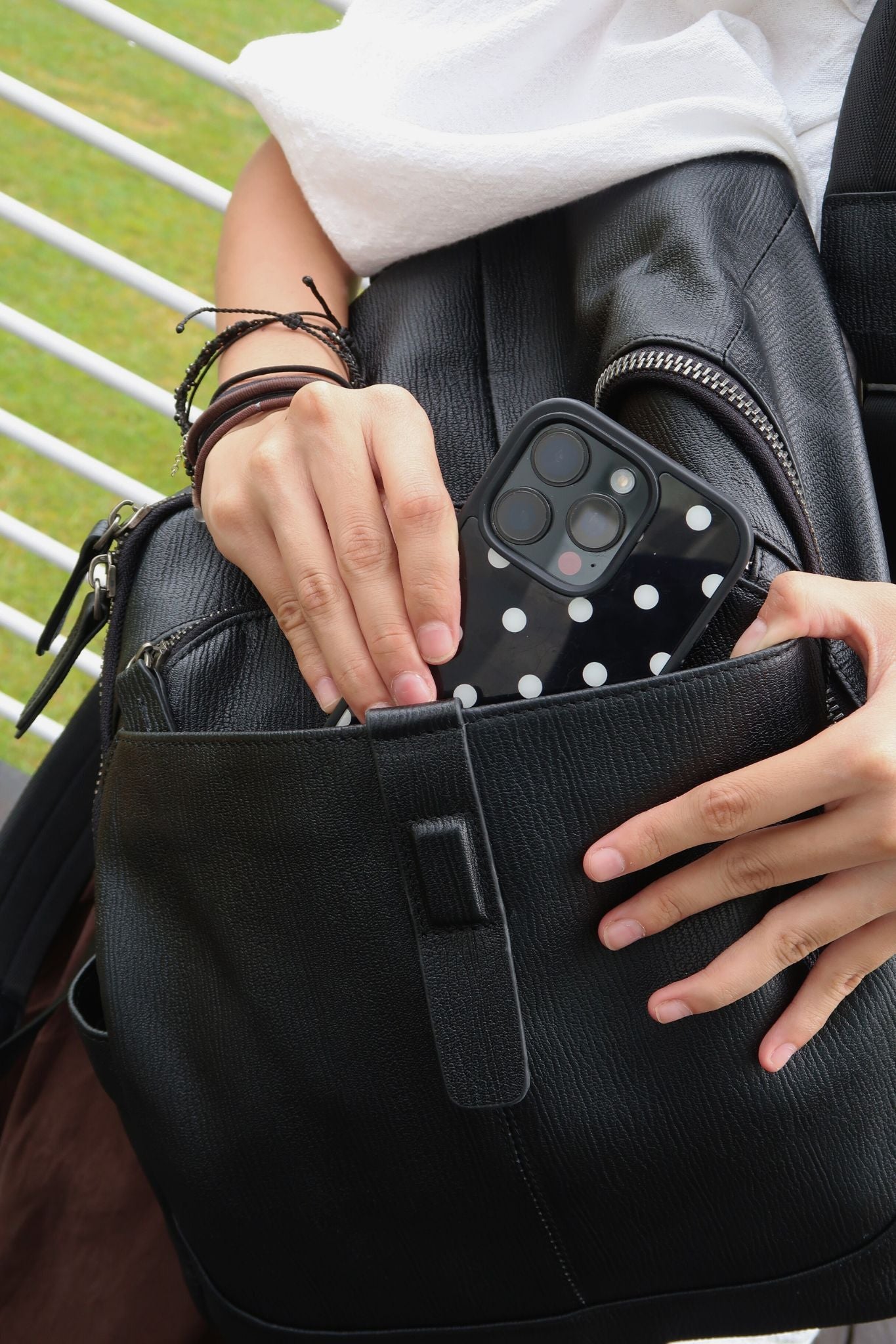 Snap V2 design genuine cowhide leather backpack
