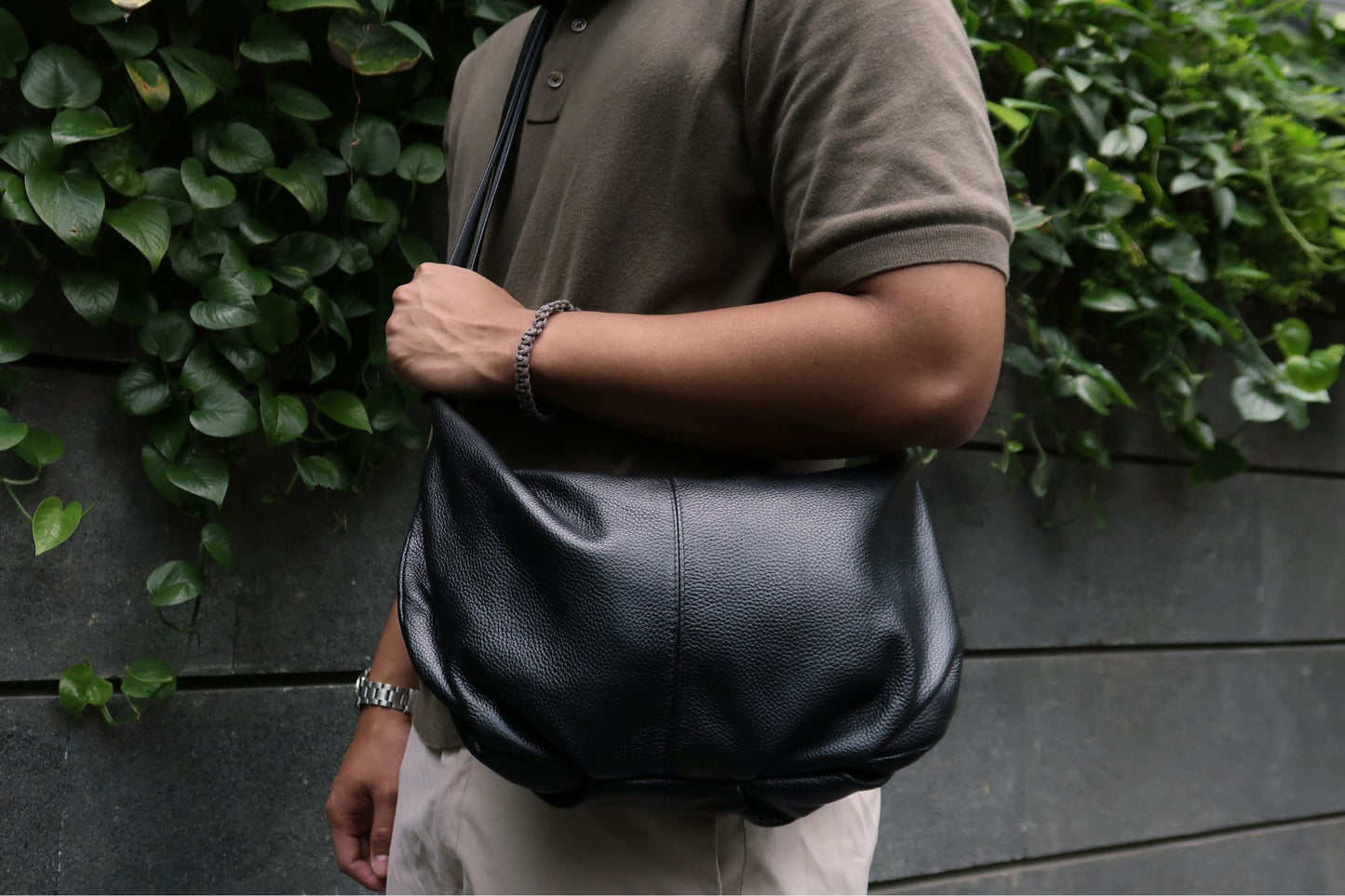 Poches V3 design genuine cowhide leather bag