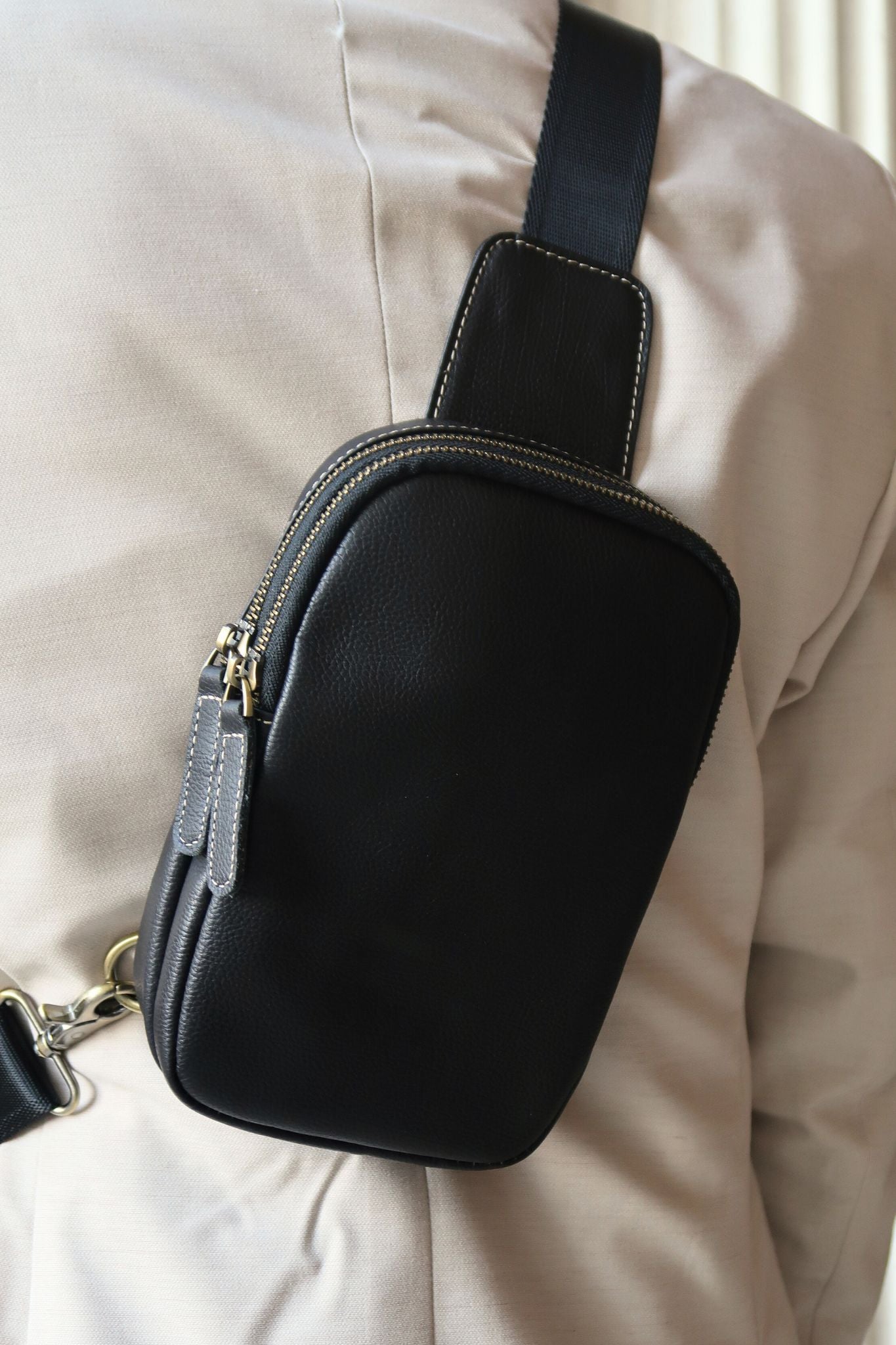 Davel design genuine cowhide leather fanny pack bag