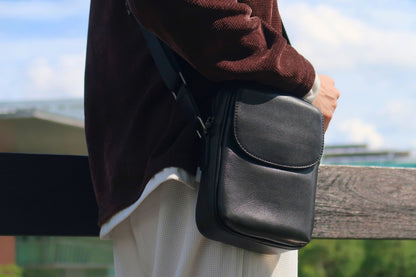 Flap design genuine cowhide leather sling bag