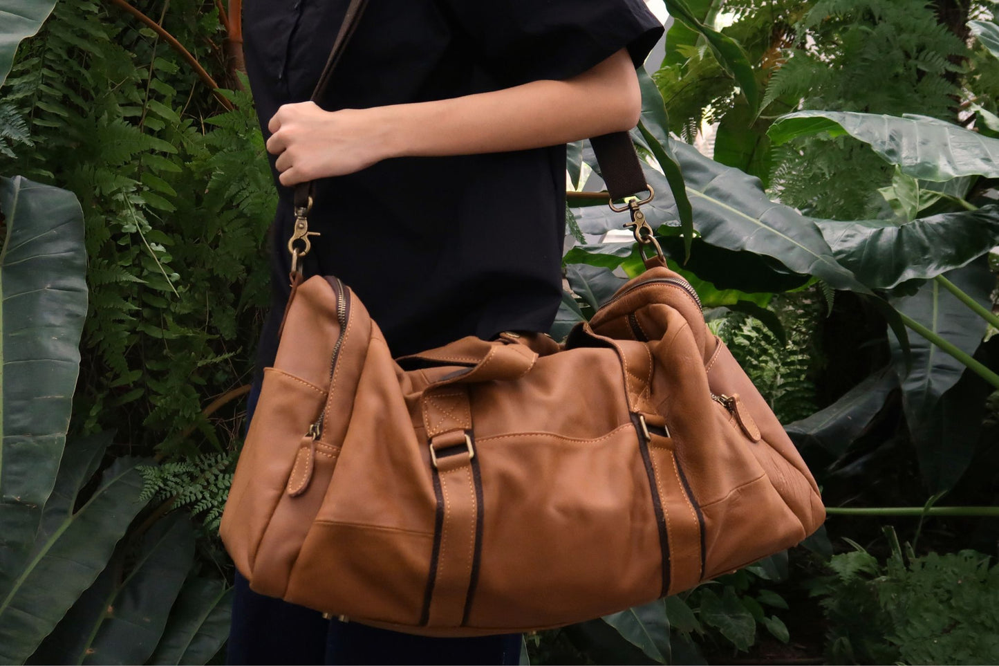 Genuine cowhide leather duffel travel bag