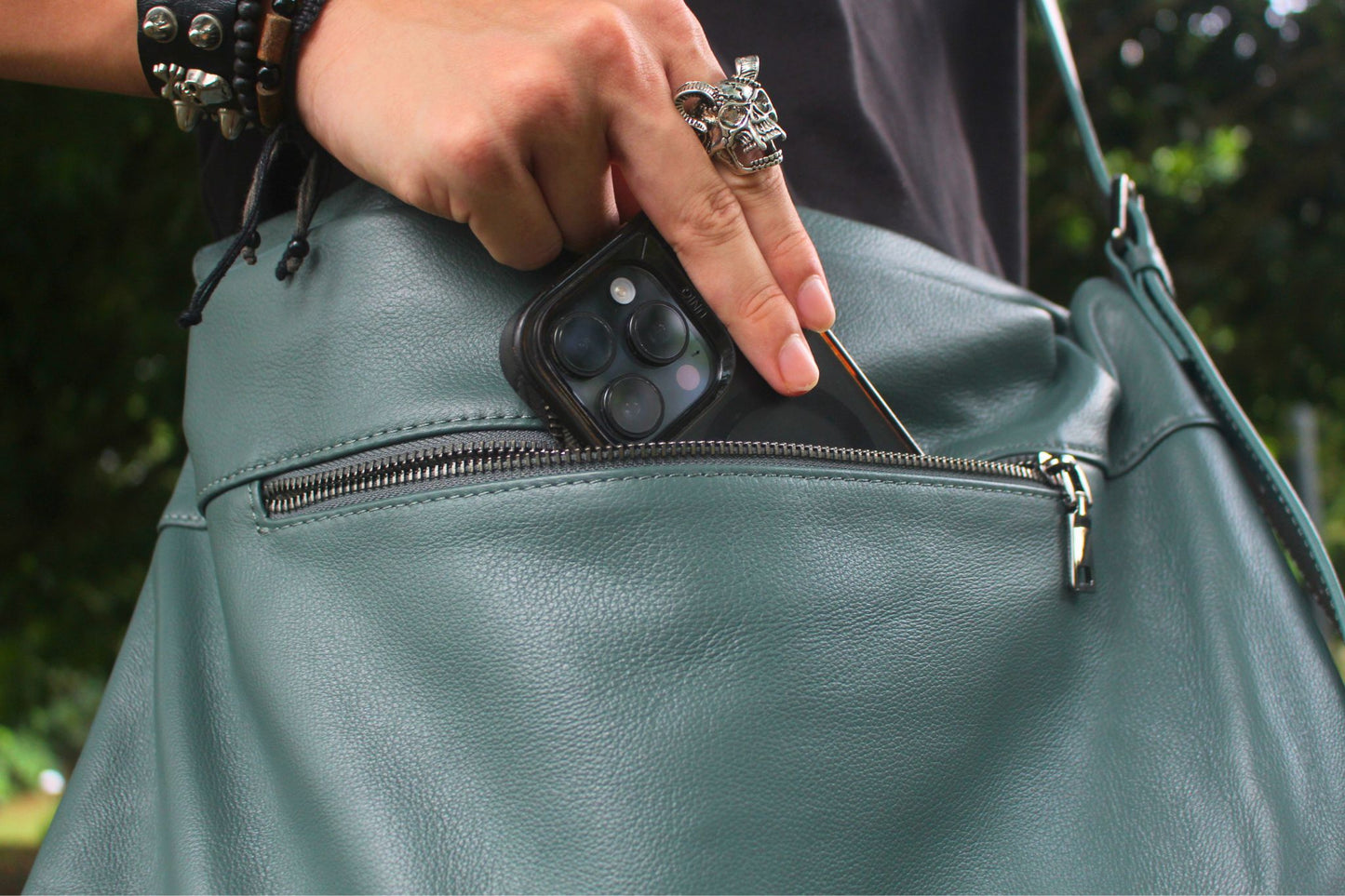 Messenger V4 design genuine cowhide leather sling bag