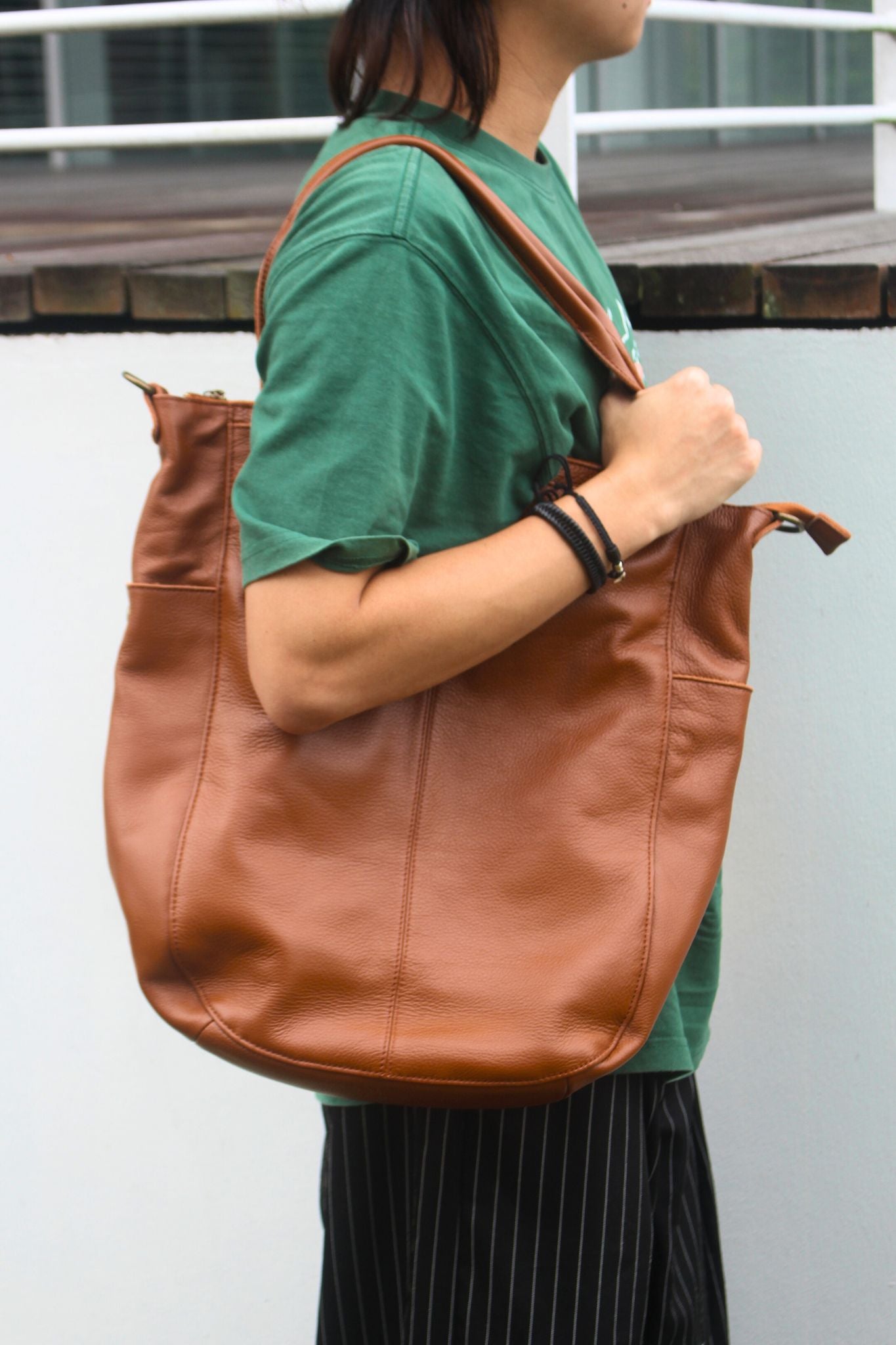 Cara V2 design genuine cowhide leather bag with strap