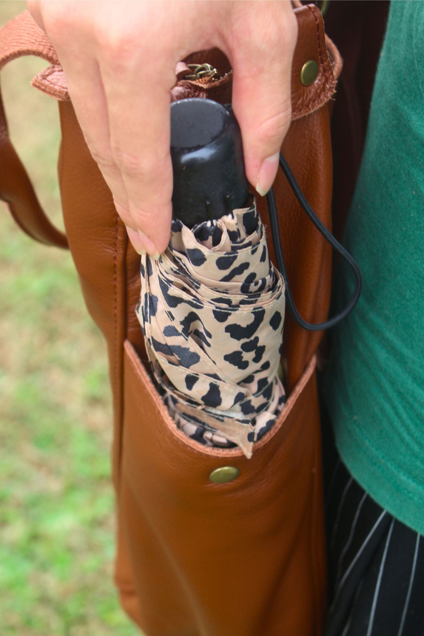 Cara V2 design genuine cowhide leather bag with strap