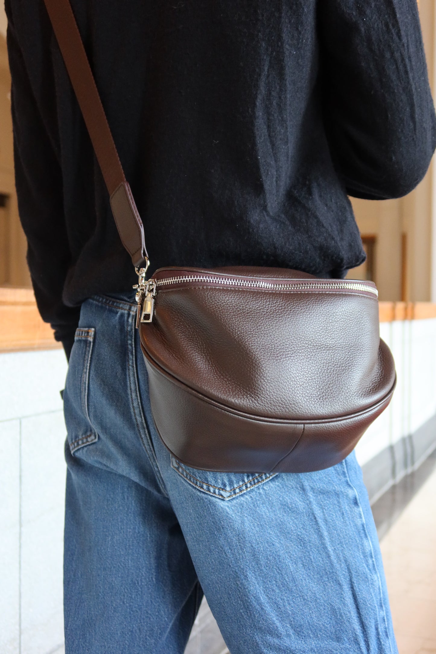 Tilo V3 design genuine cowhide leather sling bag