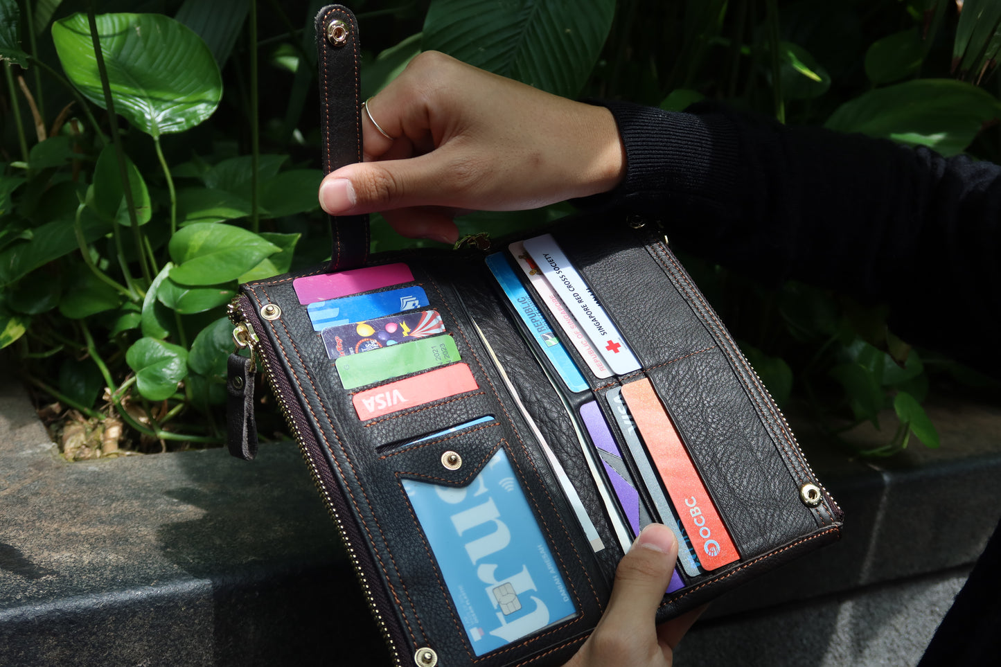 Genuine cowhide leather folded double zip wallet