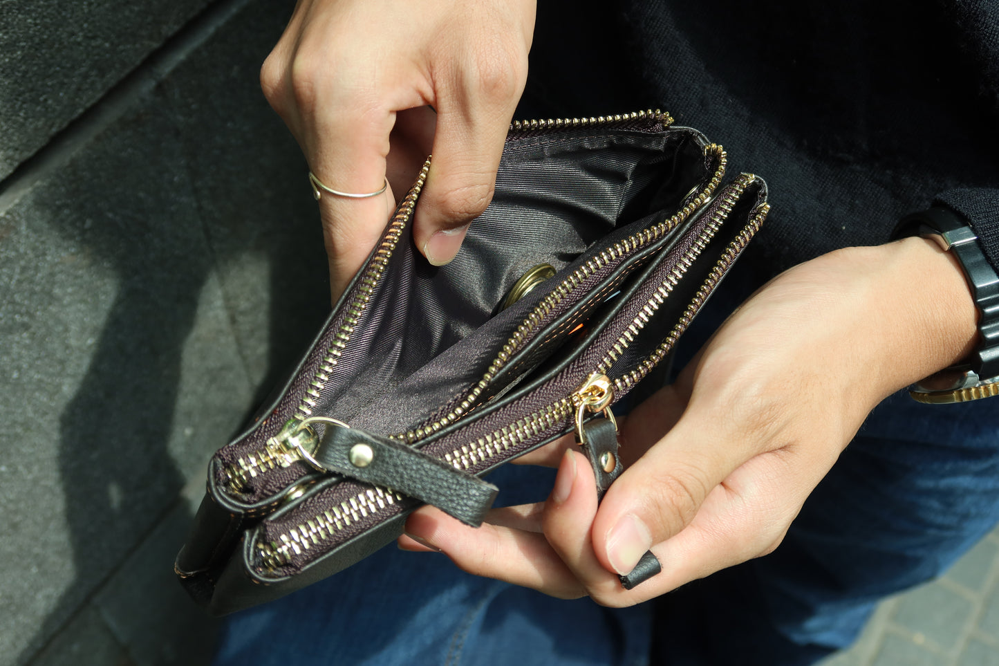 Genuine cowhide leather folded double zip wallet